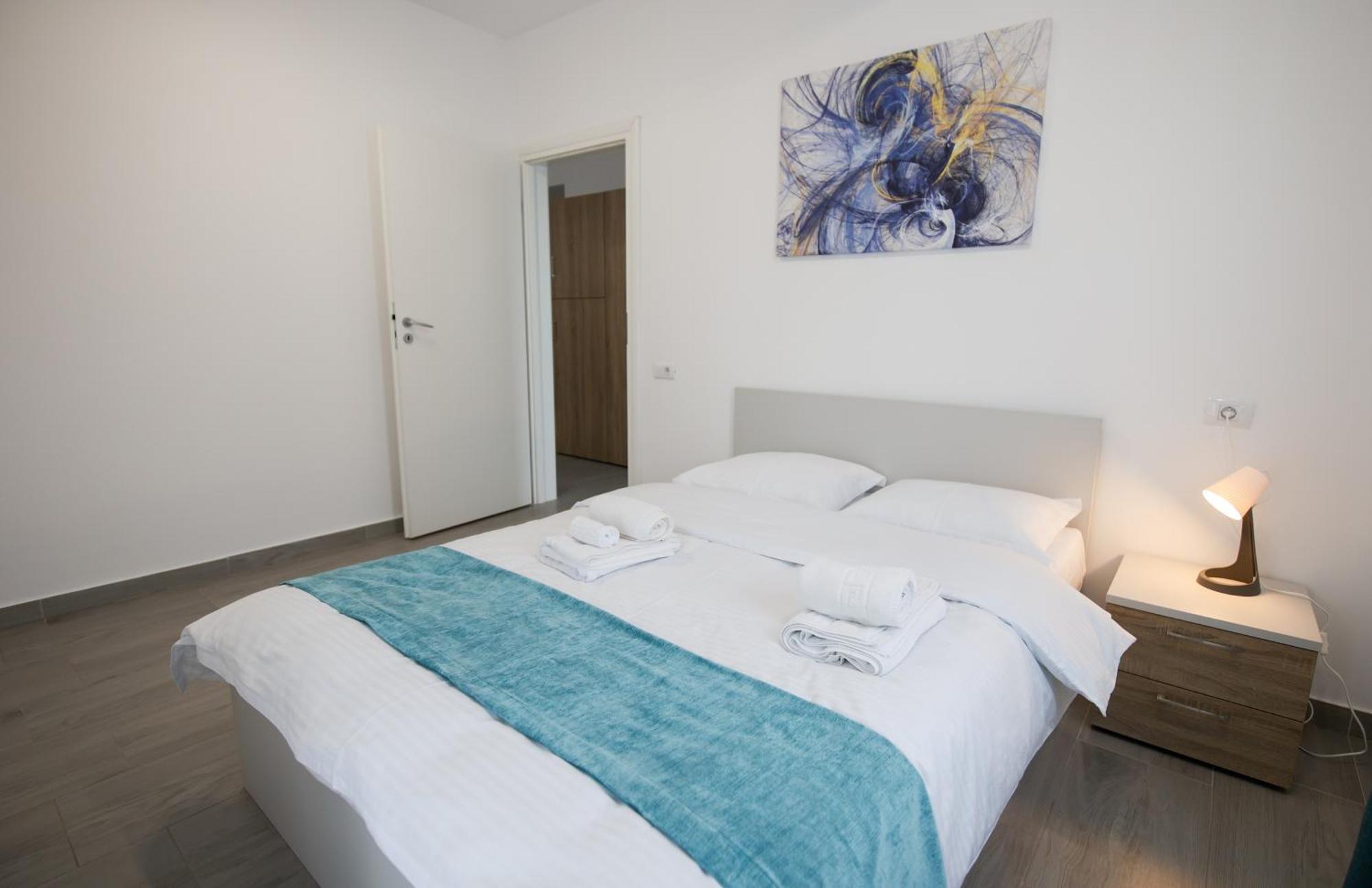 Vitan Central Oasis ---Free Secured Private Parking---Self Check-In-- Bucarest Habitación foto