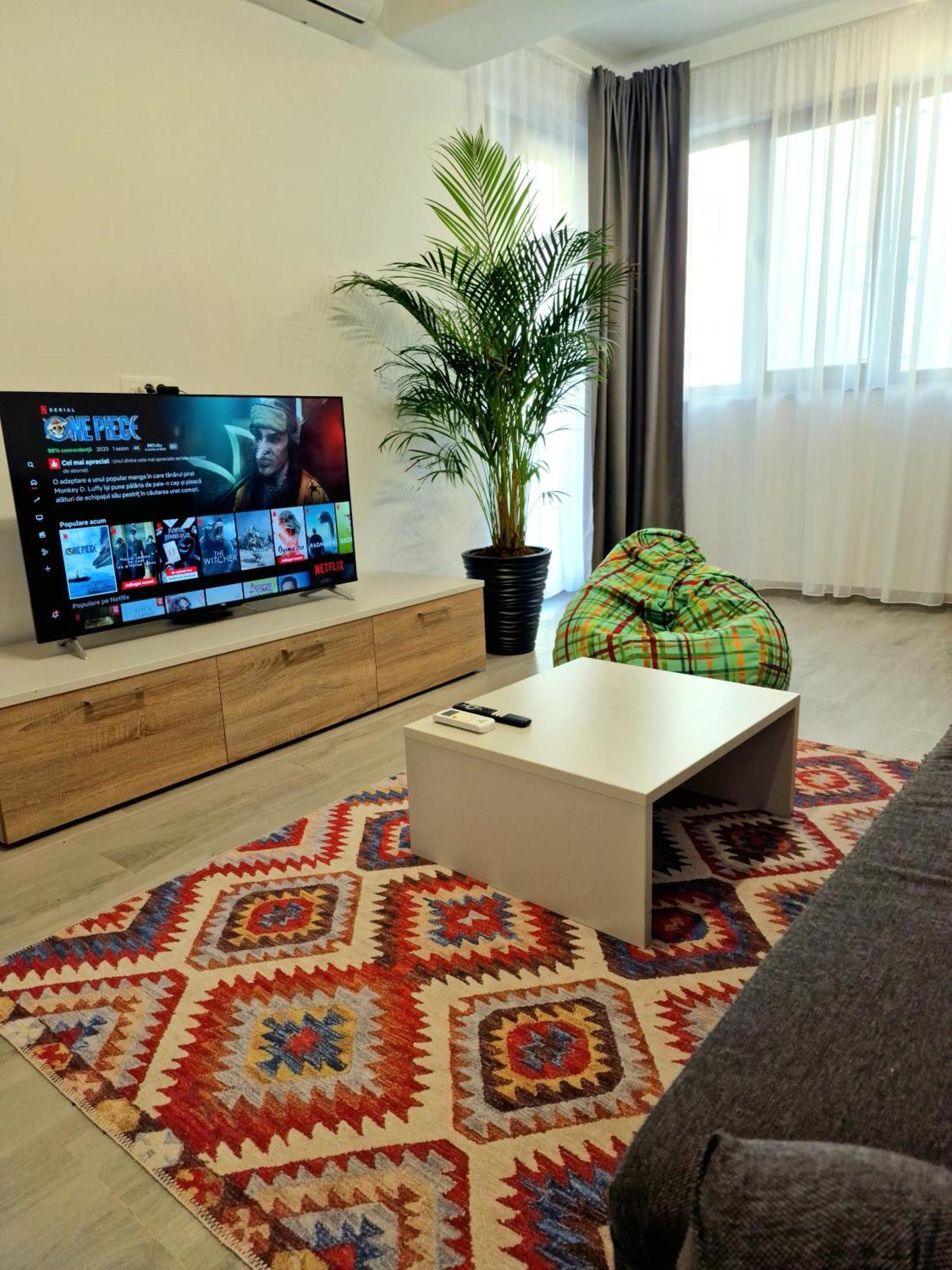 Vitan Central Oasis ---Free Secured Private Parking---Self Check-In-- Bucarest Habitación foto